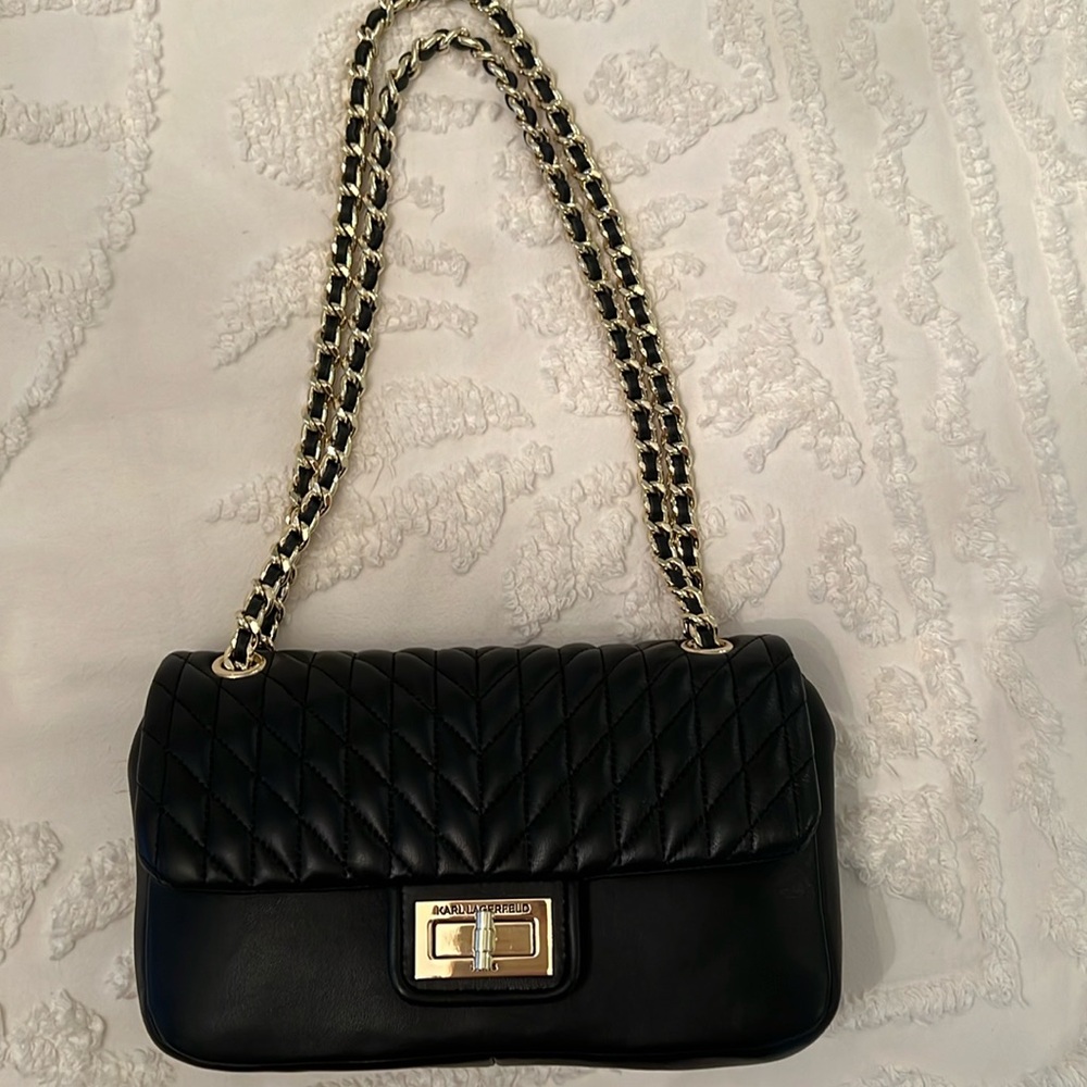 Karllagerfeld agyness purse new condition